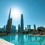 Downtown Chic 2 Bedroom Apartment I Dubai Mall Access I Views of Burj Khalifa from Pool I Free Parking Gym Pool & Wi-Fi I by Meerak