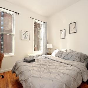 Spacious 2BR on the Upper East Side Steps from Central Park