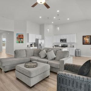 Serene Stay in Savannah Residential Heaven