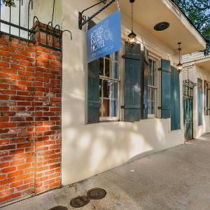 Louis Park Hotel