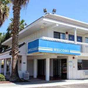 Motel 6-Coalinga CA - East