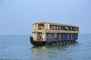 Cosy Houseboats, Alleppey