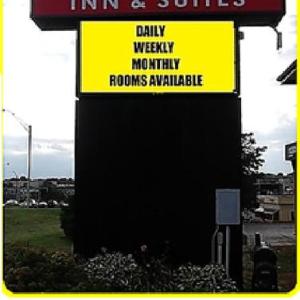 Townhouse Inn & Suites Omaha