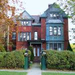 Hotels near Ritz Theater Newburgh - The Stockbridge Ramsdell House Bed & Breakfast