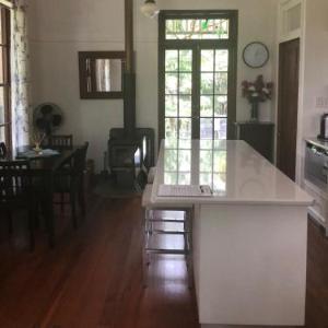 Hotels near C.ex Coffs International Stadium - Mount Browne Cottage