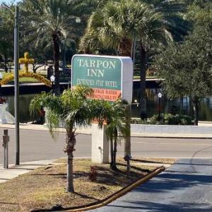 Tarpon Inn