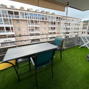 Appartement 3 pièces climatisé avec parking et Wi-Fi à Sète - FR-1-338-601