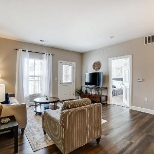 Paws Of Polaris 2BR 1st Floor Walk-In Shower