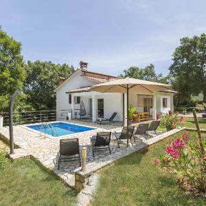 Family friendly house with a swimming pool Kapelica Labin - 24509