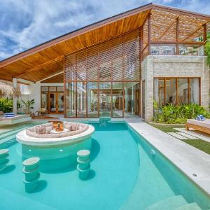 Villa Orlando - Brand New 9BR Jacuzzi Cinema