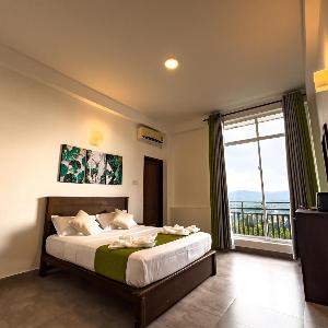 Red Chillies Nature Inn