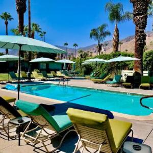 Vista Grande Resort - A Gay Men's Resort