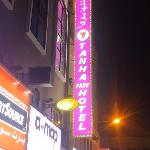 Tanha Park Hotel