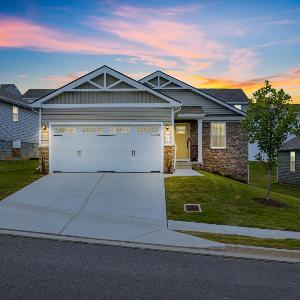 Stylish Vibe 2 Bed 2 Bath Nashville Home 30 or more Days by SkyRun Nashville