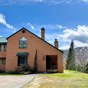 MWP66 End Unit with Gorgeous Mountain Views Pool Table Pool Gym Passes