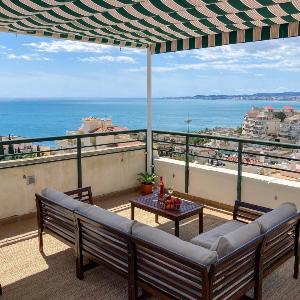 Terrace of Paradise 3 Bed Duplex Bbq Views Pool Parking