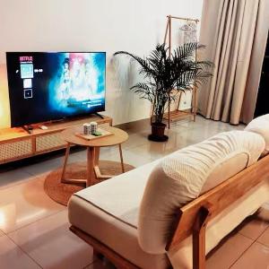 026 NO DEPO Palazio Apartment Muji House Mount Austin Wifi Netflix