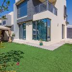 Elegant 4 bedrooms plus maid Villa in the Heart of Dubai Hills