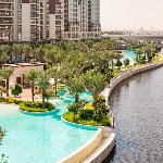 SettlerHomes - Surf - Pool View Dubai 