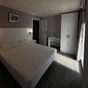 Hostal B and B Benidorm