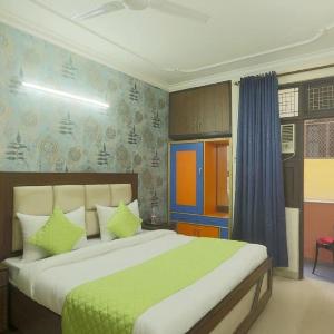 Transit Stay Near IGI Airport