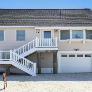 Single Family Waterfront Boat Slip Beach Haven West Private Yard Wifi Lagoon Front 3 Bdrm Home