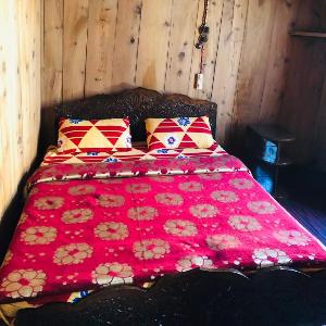 Budshah Palace Houseboat