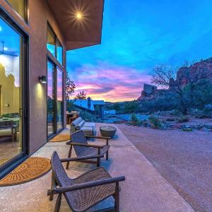 Perfect Chapel Home with Incredible Views and Private Swim Spa