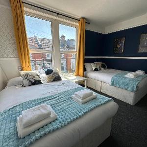 Open Mind Property - 9 Guests & Free Parking