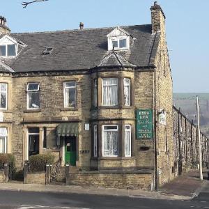 Hotels near Savile Park Halifax - Kirk Lea Guest House