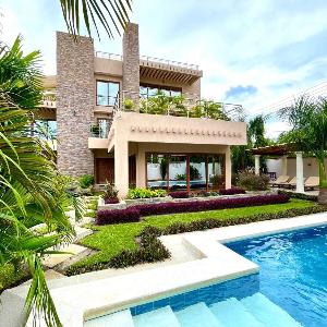 Kwetu Luxury Villa