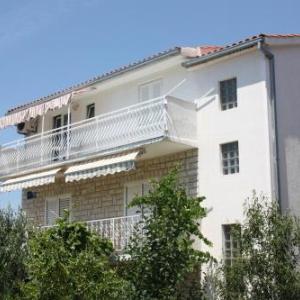 Apartments with a parking space Rogoznica - 4865