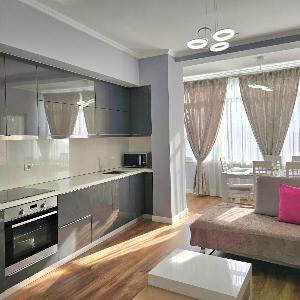 Lura 2 Suite 215