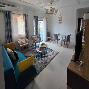 Superbe Studio à Bastos - Wifi Groupe Forage