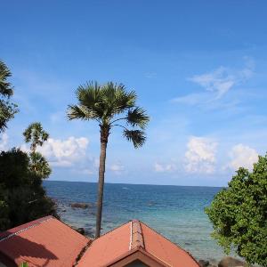 Clara's Beach Inn