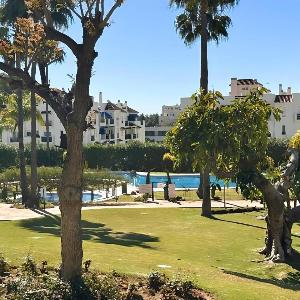 Sueños del sol Banús by Lica Homes