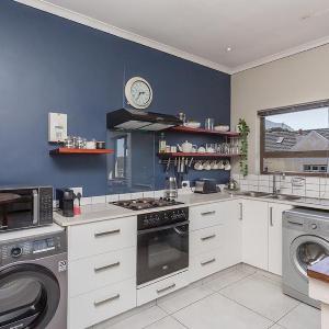 Charming & Serene 1-Bedroom Retreat in Claremont