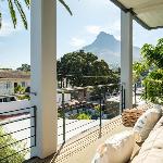 2bed Apt 5min Walk From Camps Bay Central Escape 