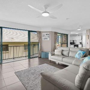 Caribbean Unit 4 12 Mahia Tce Kings Beach