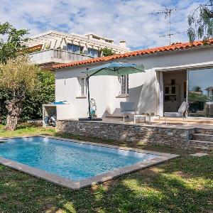 Pretty house with pool in Cagnes-sur-Mer