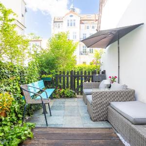 Klimatyczny Apartament Victus z Tarasem & Blisko Plaży by Noclegi Renters