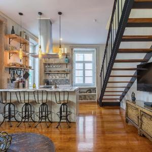 Stylish Downtown Porto Duplex 2BR Walk everywhere!