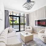 VayK - Modern 3BR with a Spacious Terrace
