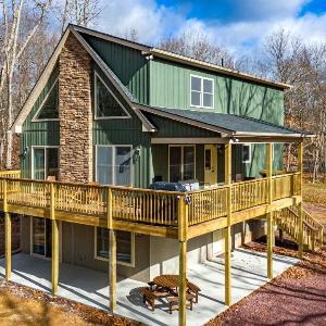 The Buckhorn Chalet Hot Tub Arcades 6 Bedroom Fire Place