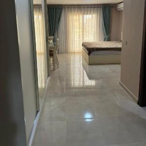 Apartment with private beach 09D