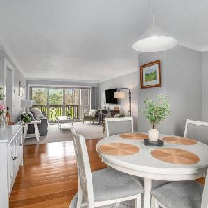 Newly Renovated Fore Seasons