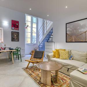 Two Levels Apt In Historical Building - Happy Rentals