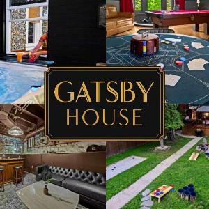 Gatsby House Mansion w Game Lounge & Hot Tub