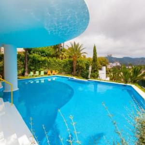 Villa Vallpineda Avenida Miquel Utrillo