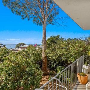 Ocean View 2 Bdr App in Cowes